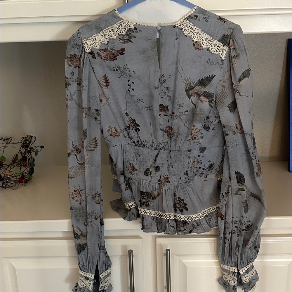 All Saints Floral Lace Trim V-neck Blouse - light blue- worn once . 34 PTP - Picture 5 of 5